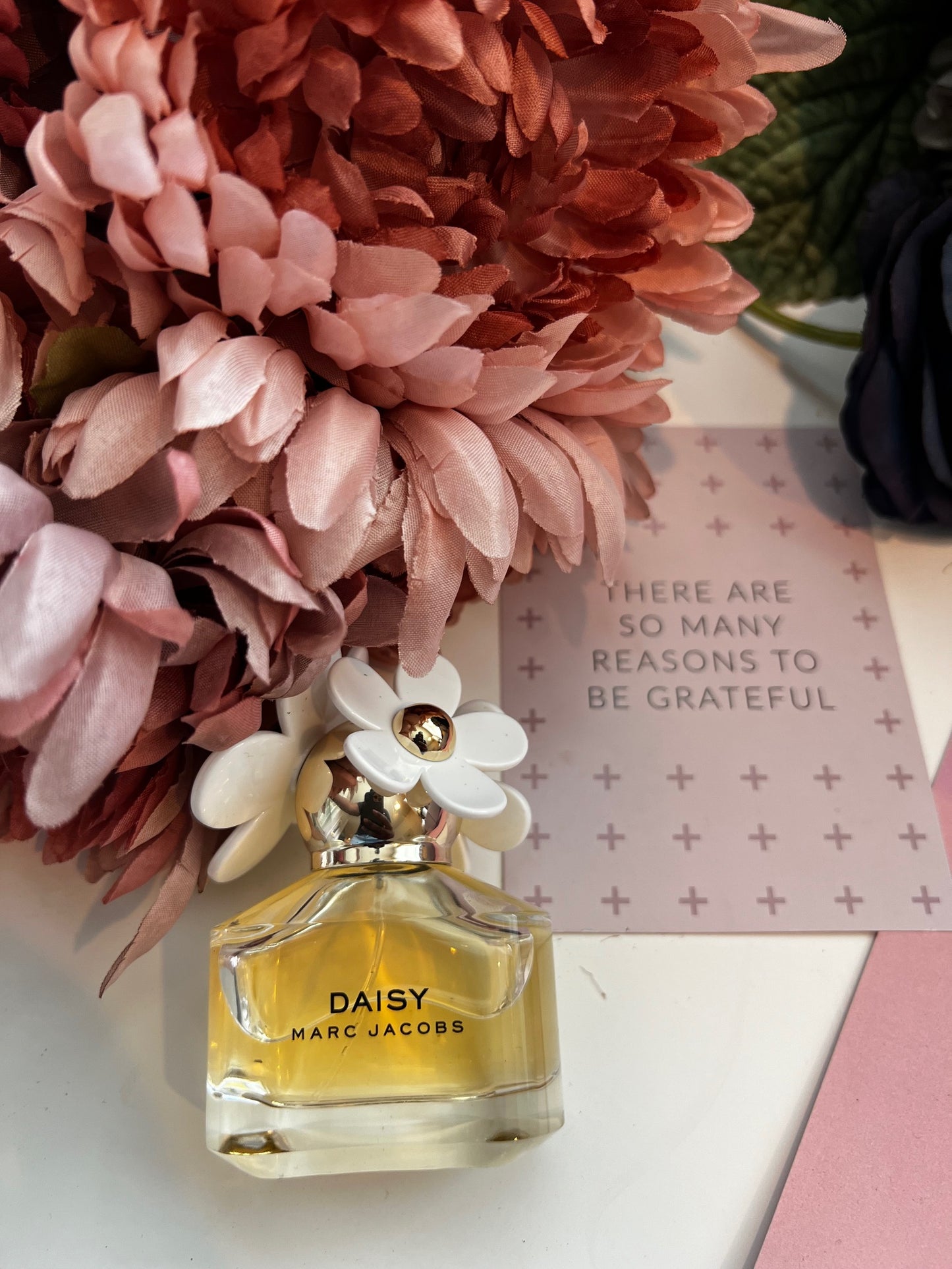 The Floral "Essential" Embrace Box